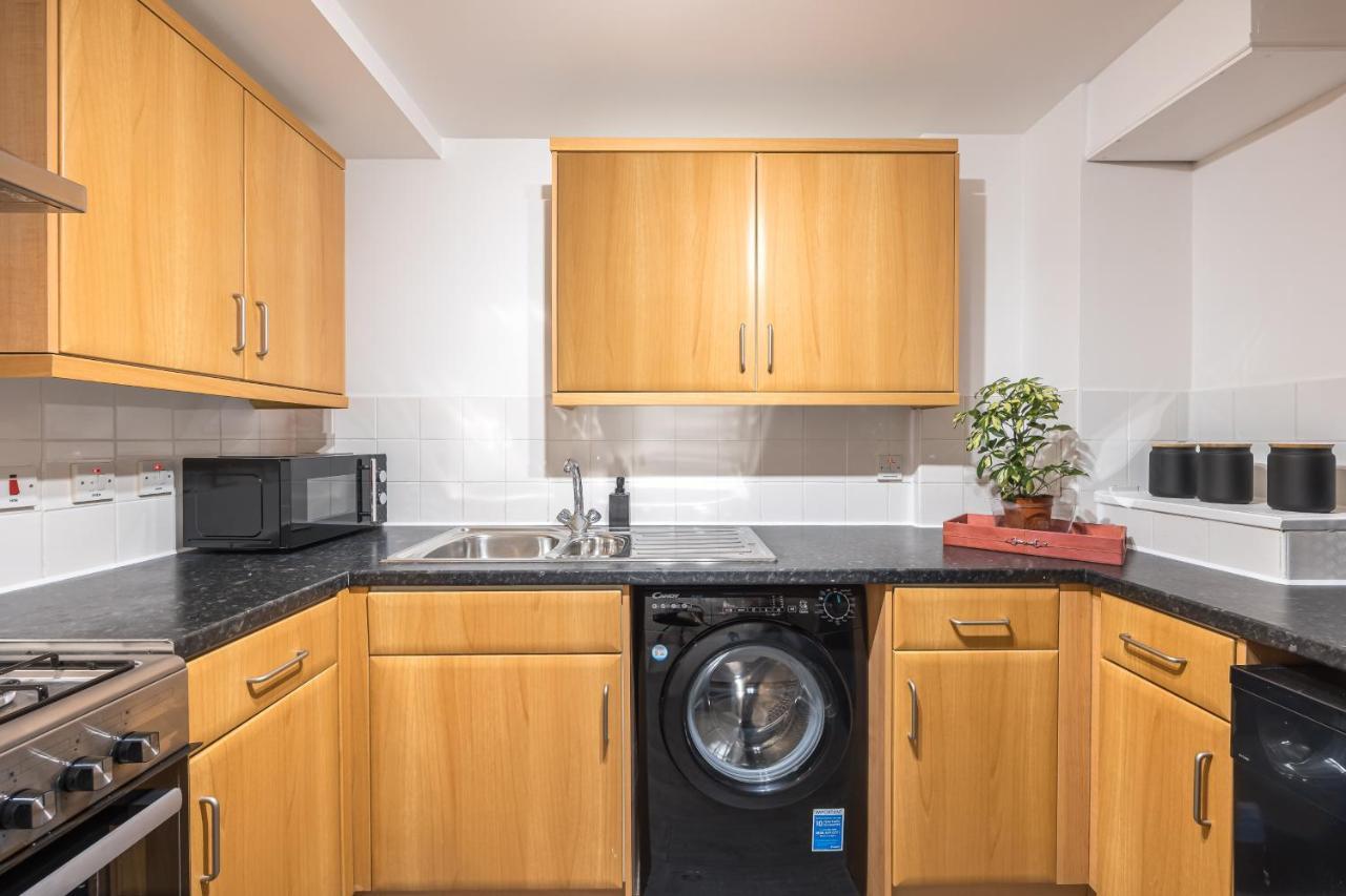 Nino Capital - Victoria Apartment London Luaran gambar